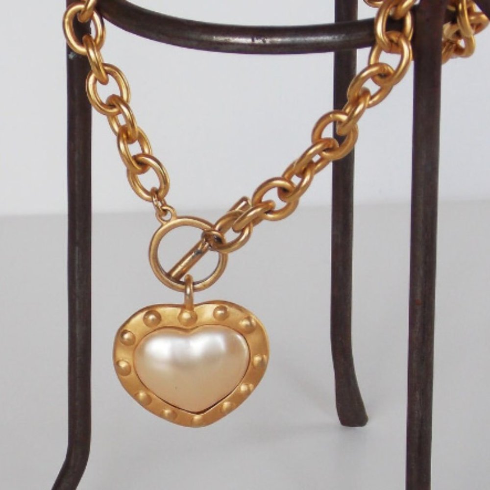 2-sided faux pearl heart, gold tone chain necklace